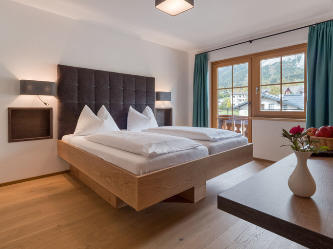 Bedroom 4, Hotel Matschner, Liezen