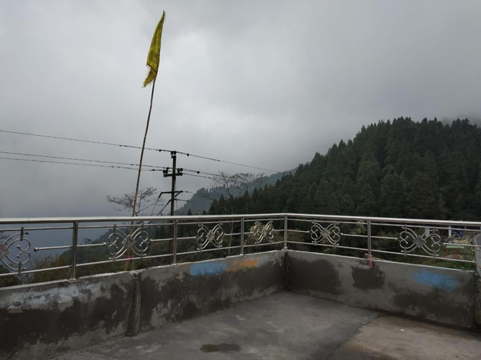 Others 4, Vamoose Kanchan Kanya, Darjiling