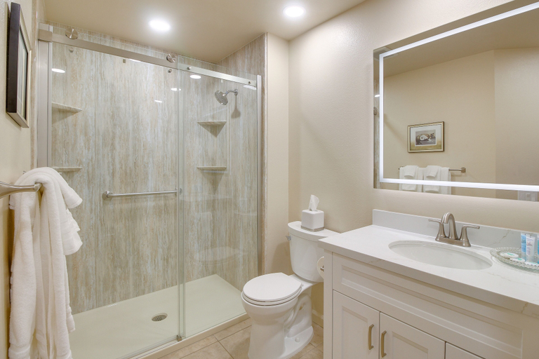 Bathroom 4, 112117: Spacious 3 BR La Quinta Condo on PGA West!, Riverside