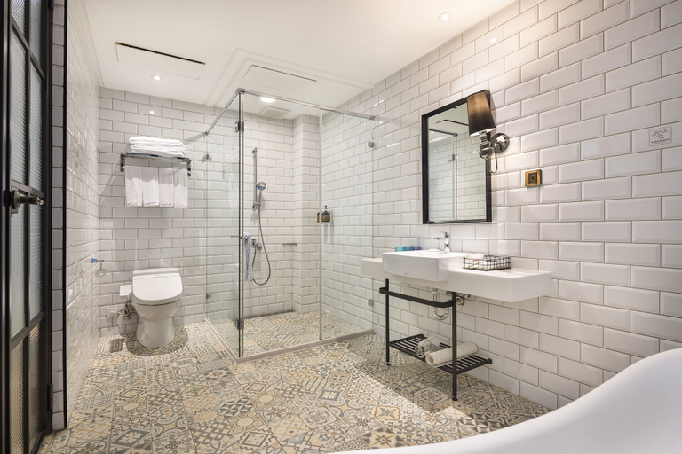 Bathroom 5, BlueSky Hotel, Taichung