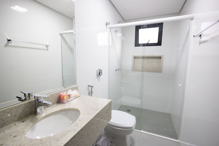 Bathroom 3, Safa Hotel, Foz do Iguaçu
