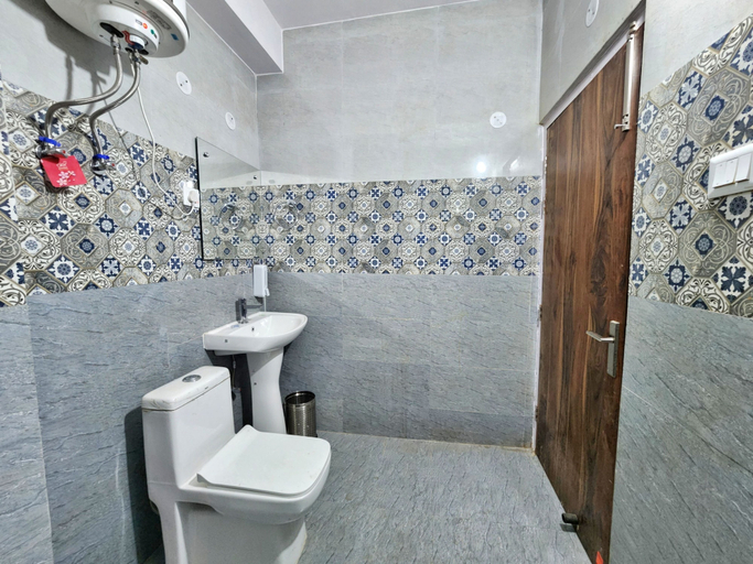 Bathroom 3, The Morel House, Shimla