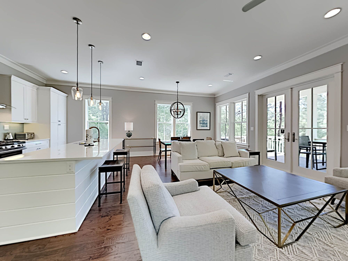 Living area 5, Tofino by Southern Vacation Rentals, Walton