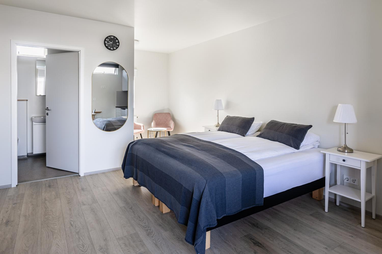 Bedroom 2, South Central Apartments, Skeiðahreppur