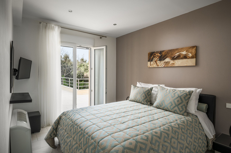 Bedroom 2, Euphoria Seaview Residences with Shared Pool by Konnect, Ionian Islands