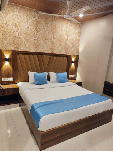 Bedroom 5, Hotel Homestay, Mumbai Suburban