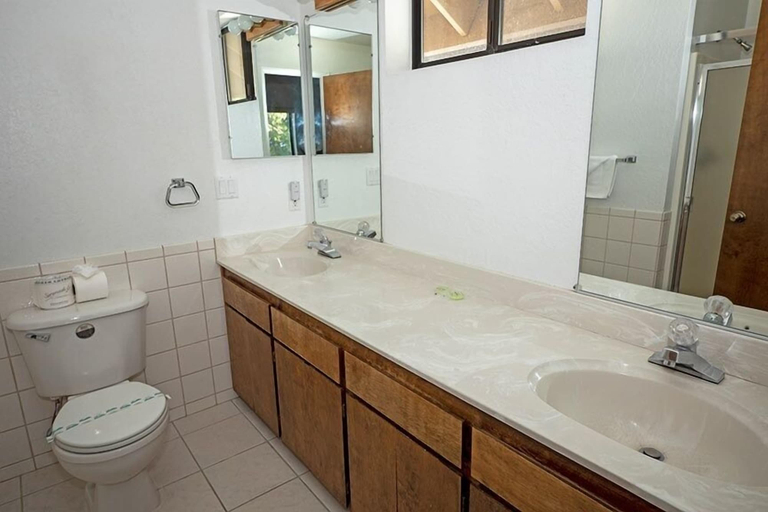 Bathroom 5, 3336 Pine Hill Road 3 Bedroom Home, El Dorado