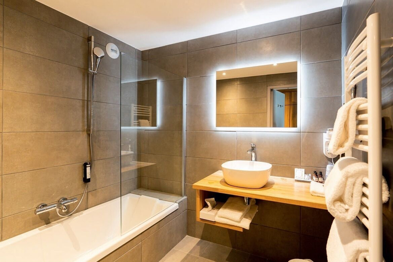 Bathroom 4, Hotel Fac et Spera, Drôme