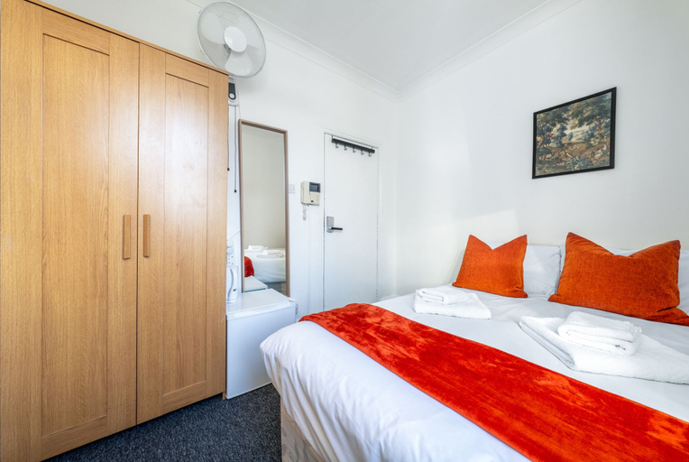 Bedroom 4, Ryam Suites, London