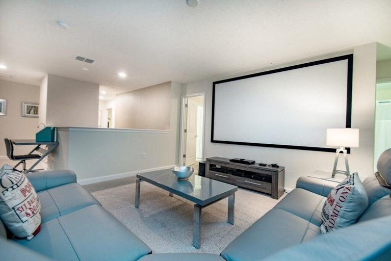 Others 2, 9000hs 10 Bedroom Villa by RedAwning, Polk
