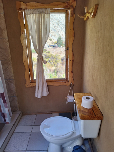 Bathroom 4, Refugio el Colorado, Elqui