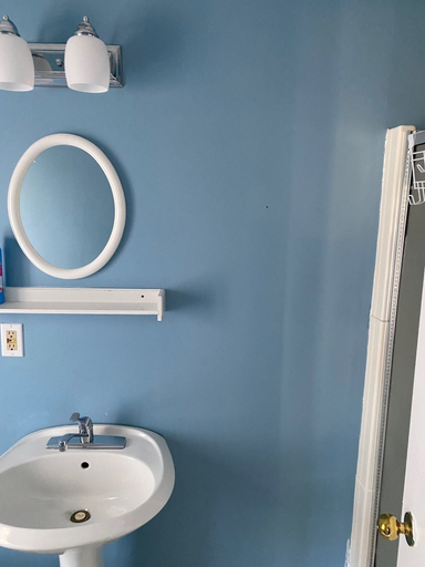 Bathroom 4, Windspire Inn, Bruce