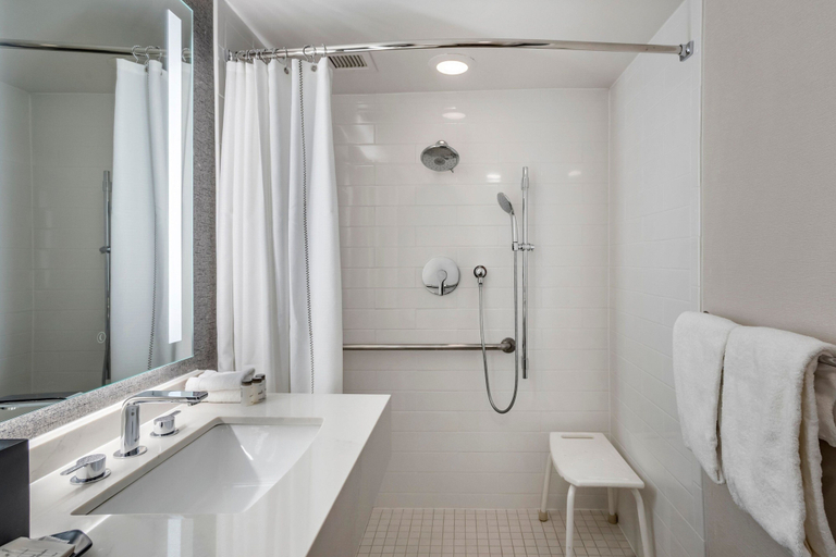 Bathroom 4, Sheraton Suites Old Town Alexandria, Alexandria