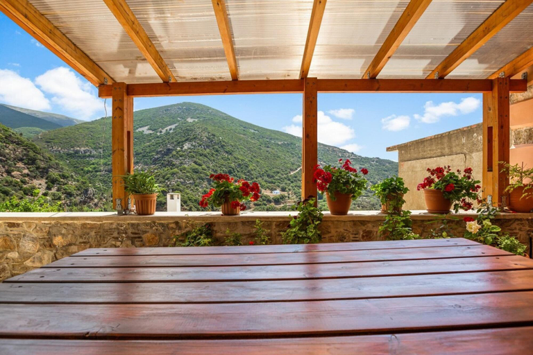 Others 4, Maria's House with View in Kambos, Crete