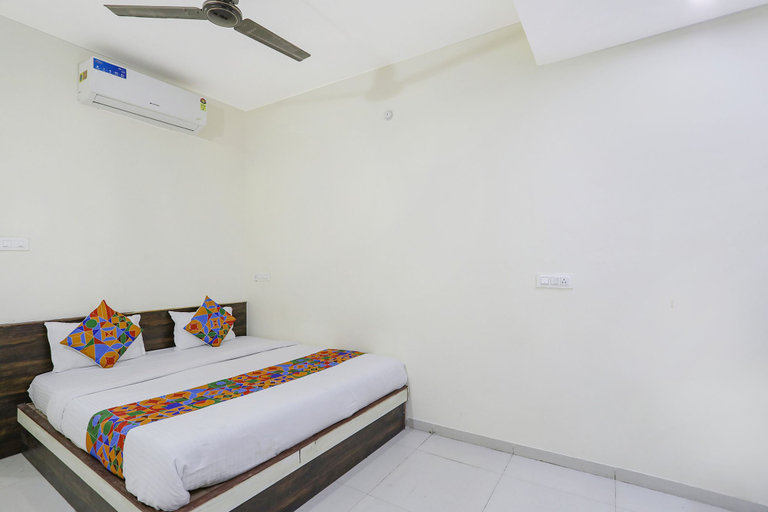 Bedroom 2, Fabexpress Park View, Nagpur