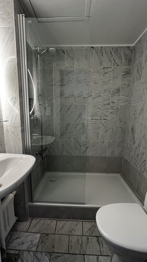 Bathroom 4, Hotel Astoria, Copenhagen