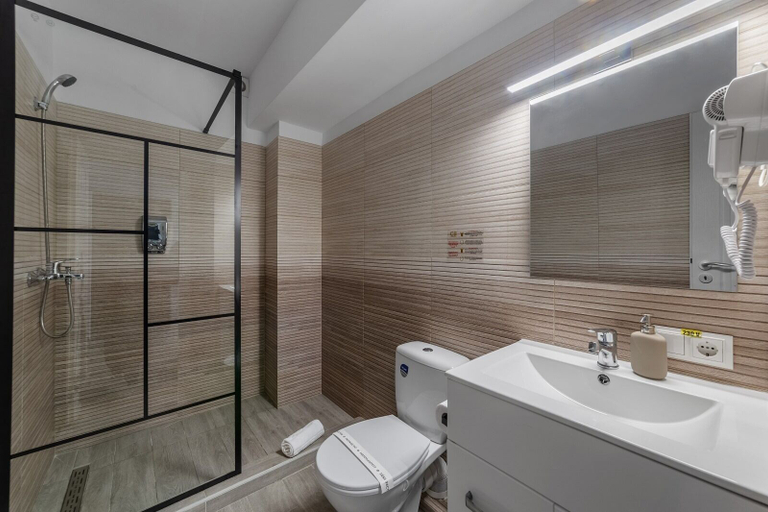 Bathroom 4, Otopeni Suites by CityBookings, Municipiul Bucuresti