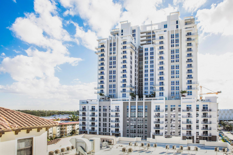 Exterior & Views 2, Tucker at Palmer Dadeland Miami, Miami-Dade