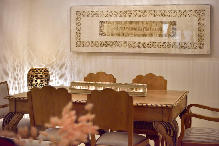 Food & Drinks 5, Oia Collection, South Aegean