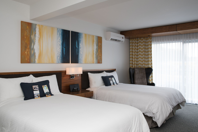 Bedroom 3, Qualicum Beach Inn, Nanaimo