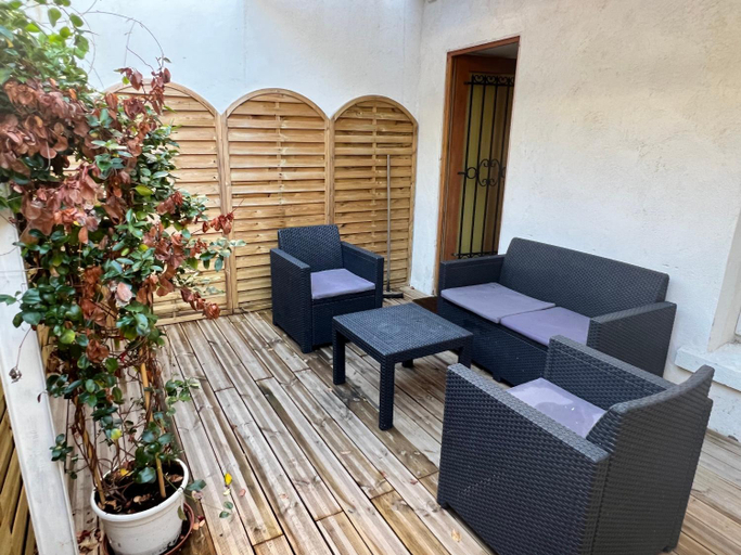 Others 2, Studio Neuf Climatise avec Terrasse #4, Var