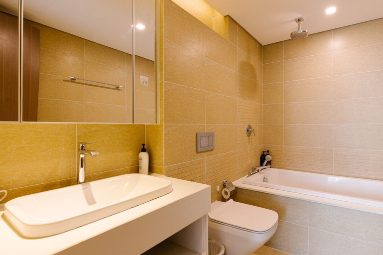 Bathroom 5