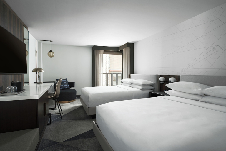 Bedroom 3, Philadelphia Marriott Old City, Philadelphia