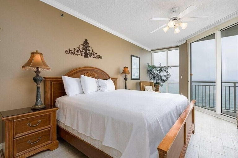 Bedroom 3, Palacio 1202, Escambia