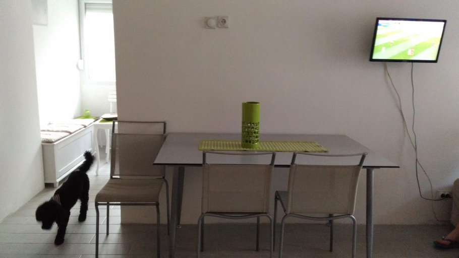 Others 1, Apartman Vukovic