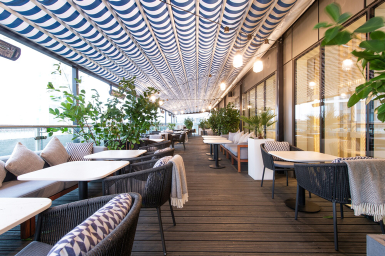 Restaurant 1