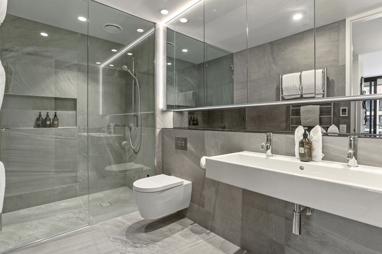 Bathroom 2, Elegant retreat in Wynyard Quarter, Waitakere