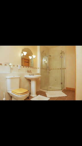 Bathroom 2, The Celyn, Powys