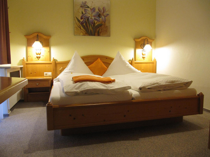 Bedroom 3, Hotel-Gasthof am Selteltor, Göppingen