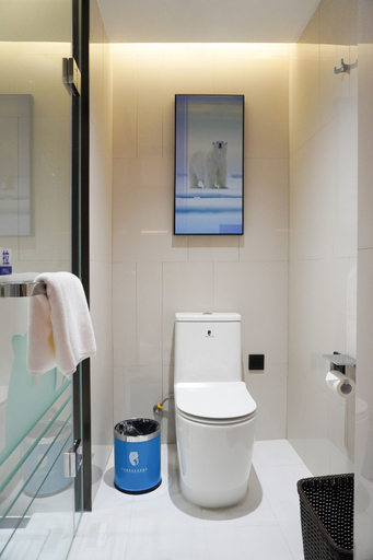 Bathroom 3, Tianjin Polar Ocean Hotel, Tianjin