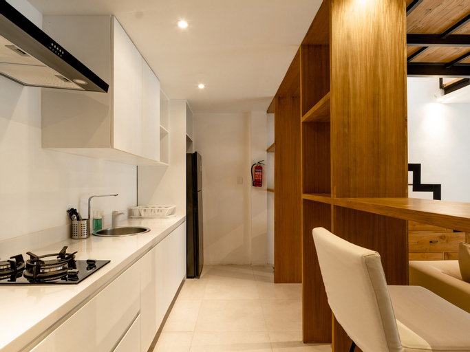 Dining Room 14