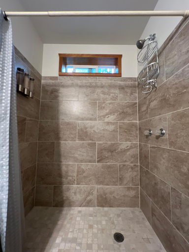 Bathroom 3, Private Ohana on the lush Hamakua coast with AC, Hawaii