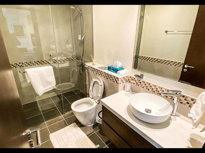 Bathroom, Mh- Peaceful 1 Bhk Canal View Ref 25013, Dubai