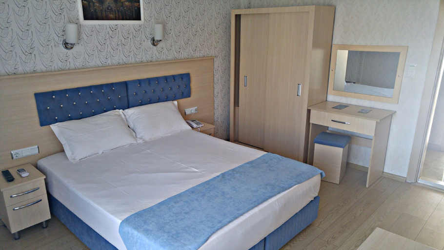 Bedroom 2, Lotus Hotel, Silifke