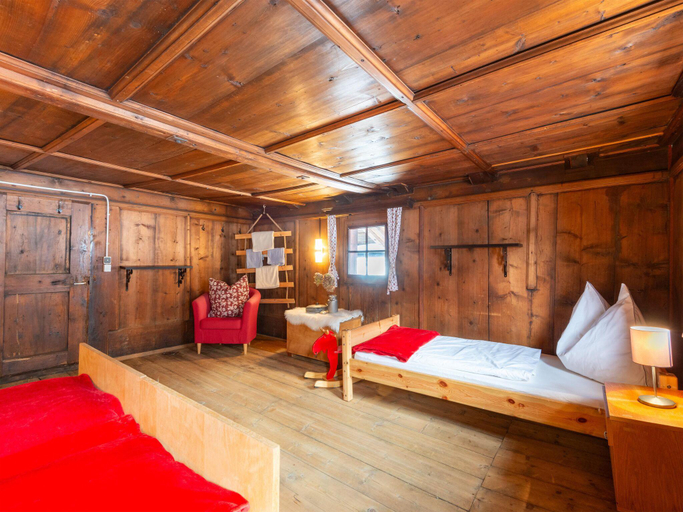 Bedroom 2, Farmhouse Bramberg near Wildkogelbahn, Zell am See