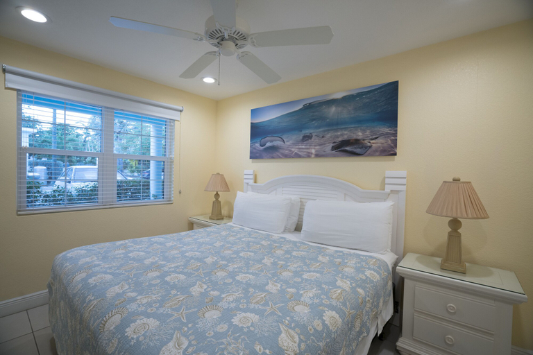 Bedroom 2, Compass Point Dive Resort