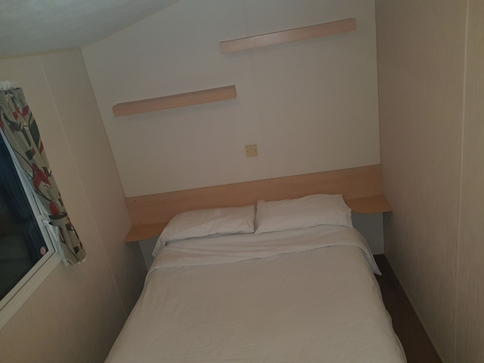 Bedroom 2, 2013 Willerby Sunset Static Caravan Holiday Home, Essex