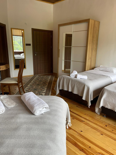 Bedroom 3, Karadeniz Kus Cenneti Otel, Araklı