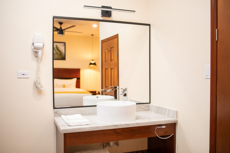 Bathroom 3, The West House Boutique Hotel