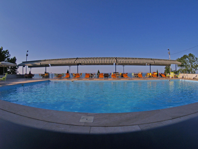 Others 1, Mora Hotel, Merkez