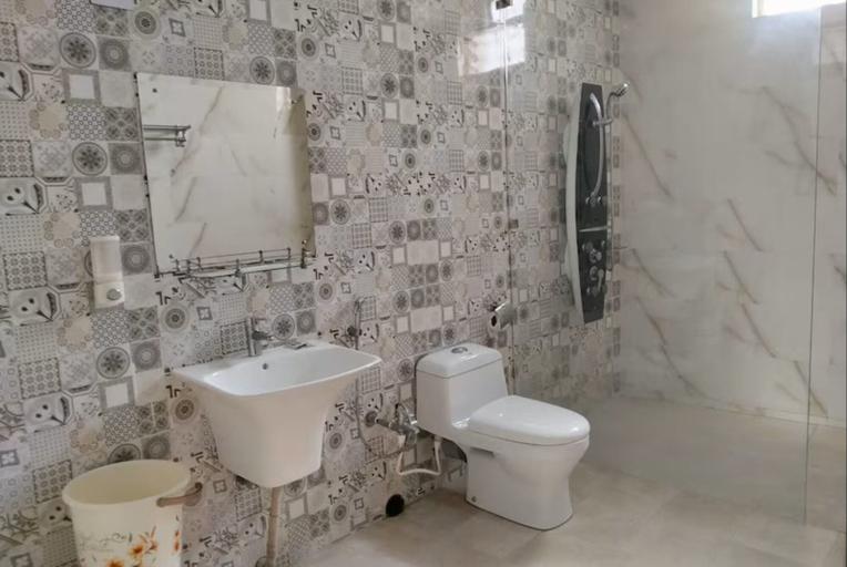 Bathroom, Hotel Sandcity Balasore, Baleshwar