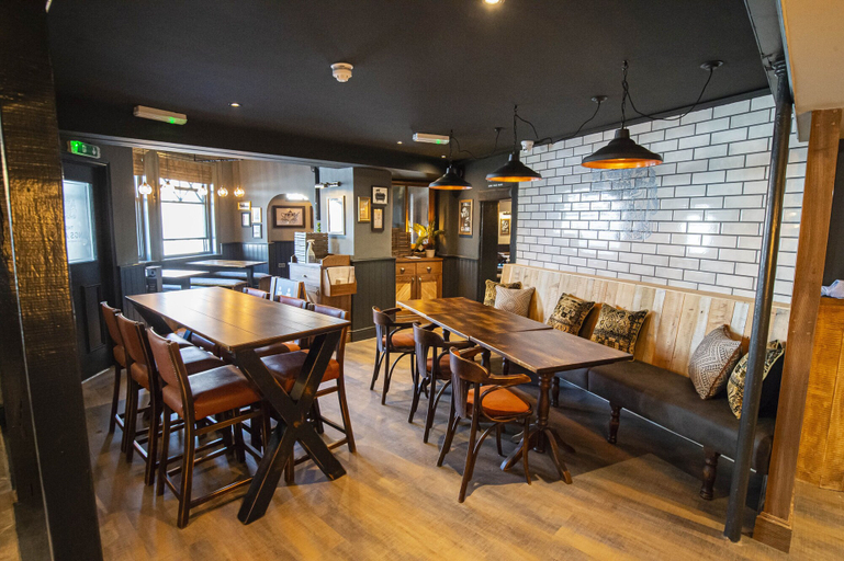 Food & Drinks 4, Kings Arms Hotel, Essex