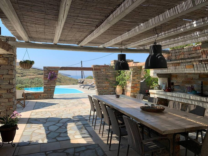 Food & Drinks 5, Relax Joy Villa | Koundouros Kea Beachside, South Aegean