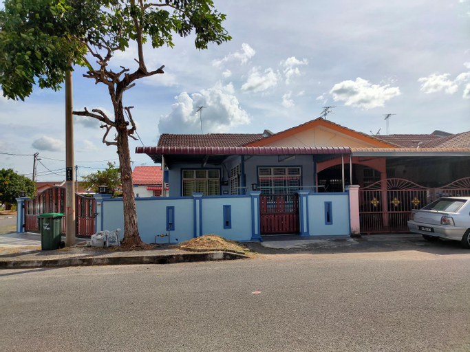 Exterior & Views 18