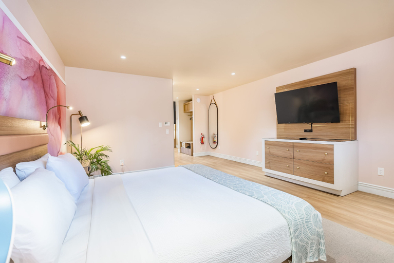 Bedroom 3, The Bentley Hotel Southampton, Suffolk
