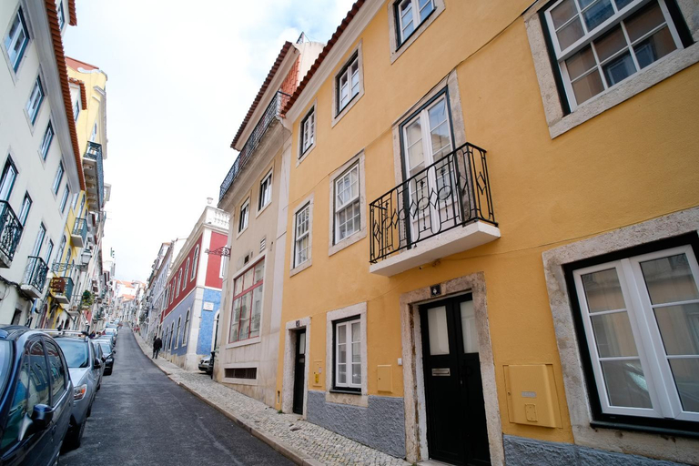 Entrance 5, Bright And Sunny Apartment, Lisbon
